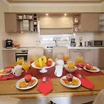 Madalena's Apartamento Razáta