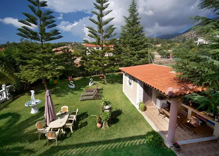 Madalena's Apartment Razata