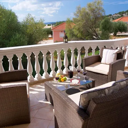 Madalena's Apartment *